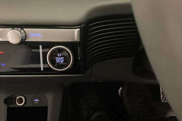 Hyundai IONIQ 5 239kW Ultimate 77 kWh 5dr AWD Auto Gold