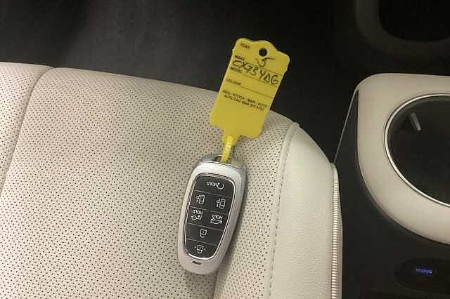 Hyundai IONIQ 5 239kW Ultimate 77 kWh 5dr AWD Auto Gold