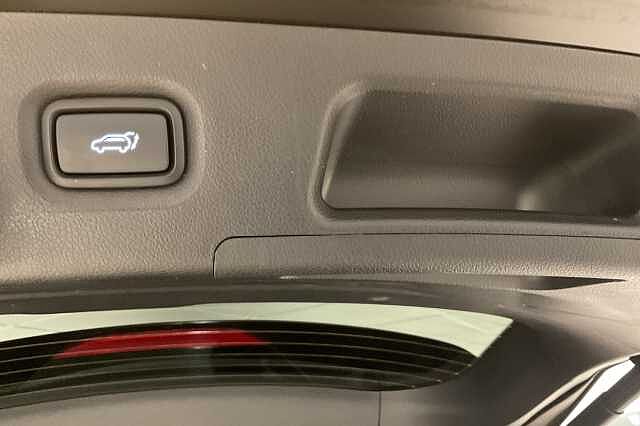 Hyundai SANTA FE 1.6 TGDi Hybrid Ultimate 5dr Auto Black