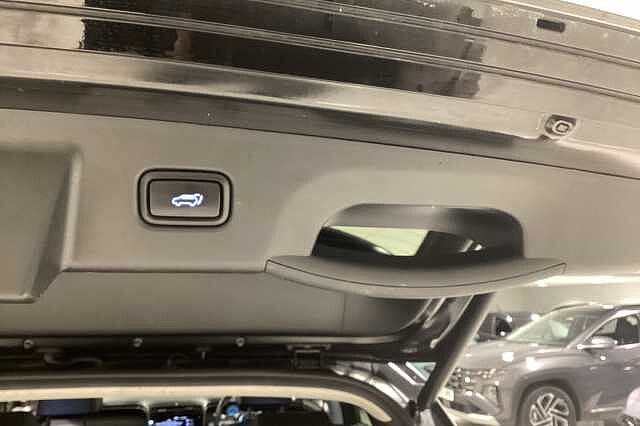 Hyundai TUCSON 1.6 TGDi 48V MHD Ultimate 5dr 2WD DCT Black
