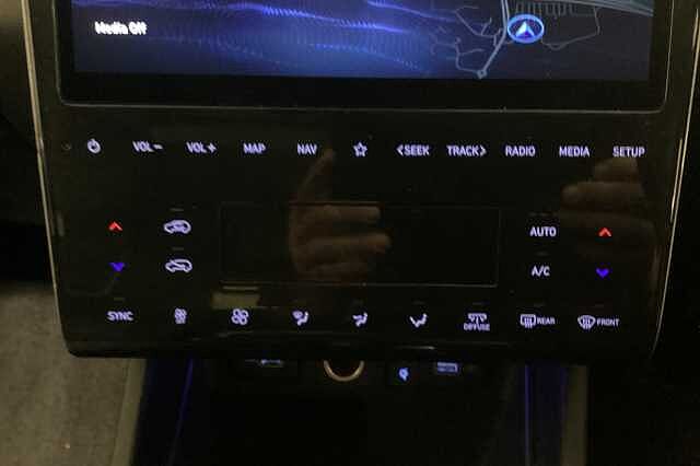 Hyundai TUCSON 1.6 TGDi 48V MHD Ultimate 5dr 2WD DCT Black