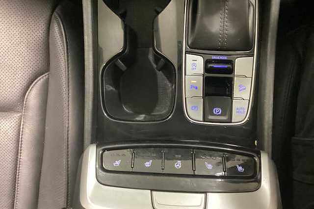 Hyundai TUCSON 1.6 TGDi 48V MHD Ultimate 5dr 2WD DCT Black