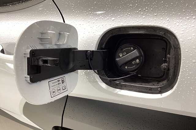 Hyundai Kona 1.6 GDi Hybrid Ultimate 5dr DCT Hatchback