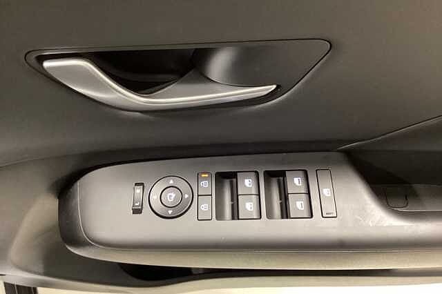 Hyundai Kona 1.6 GDi Hybrid Ultimate 5dr DCT Hatchback