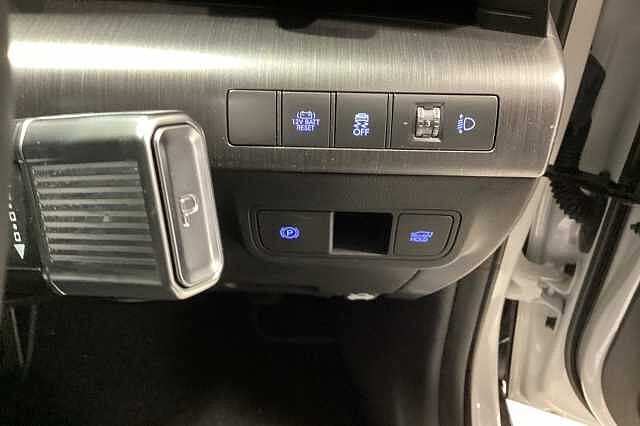 Hyundai Kona 1.6 GDi Hybrid Ultimate 5dr DCT Hatchback