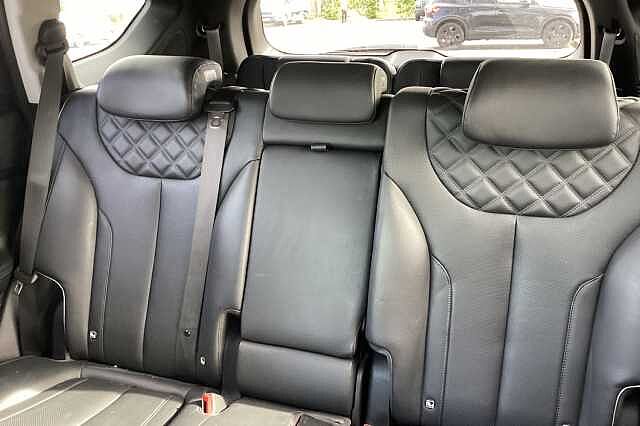 Hyundai SANTA FE 1.6 TGDi Hybrid Ultimate 5dr 4WD Auto White