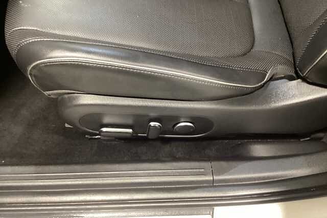 Hyundai IONIQ 5 160kW Ultimate 73 kWh 5dr Auto Gold