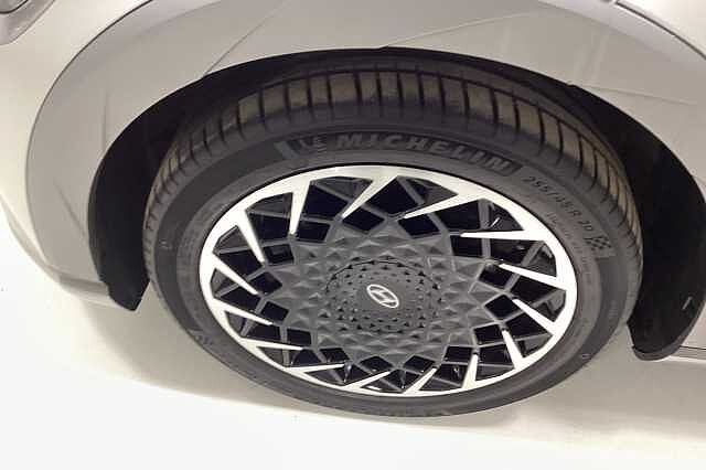 Hyundai IONIQ 5 160kW Ultimate 73 kWh 5dr Auto Gold