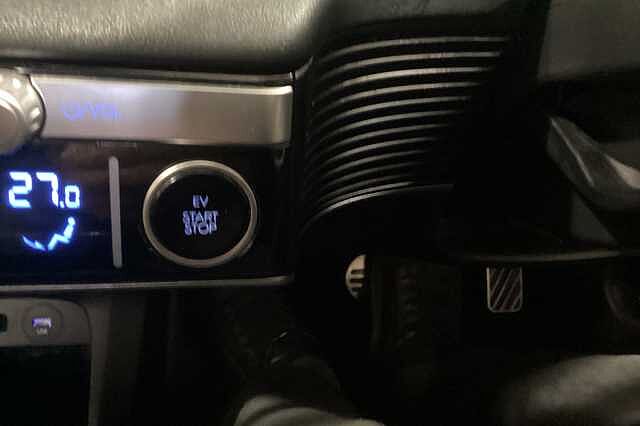 Hyundai IONIQ 5 160kW Ultimate 73 kWh 5dr Auto Gold