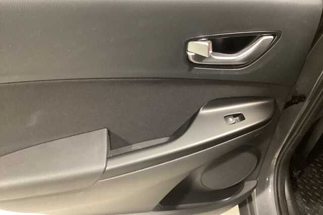Hyundai KONA 1.6 GDi Hybrid SE Connect 5dr DCT Grey