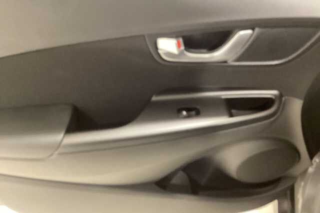 Hyundai KONA 1.6 GDi Hybrid SE Connect 5dr DCT Grey