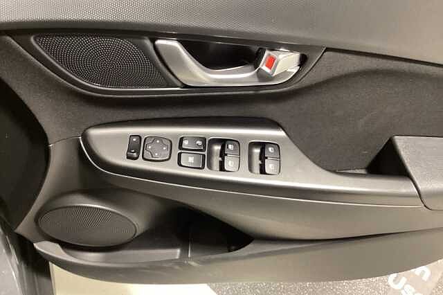 Hyundai KONA 1.6 GDi Hybrid SE Connect 5dr DCT Grey