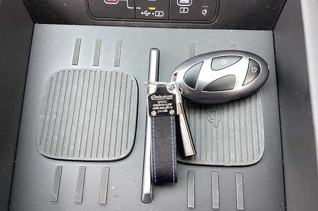 Hyundai SANTA FE 1.6 TGDi Plug-in Hybrid Premium 5dr 4WD Auto