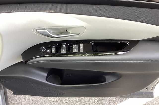 Hyundai TUCSON 1.6 TGDi 48V MHD Ultimate 5dr 2WD DCT Silver