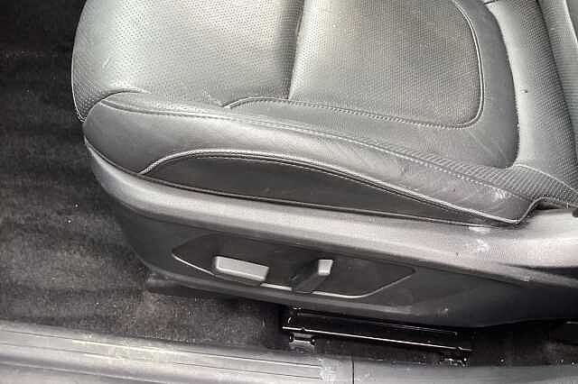 Hyundai TUCSON 1.6 TGDi 48V MHD 180 Ultimate 5dr 4WD DCT Black