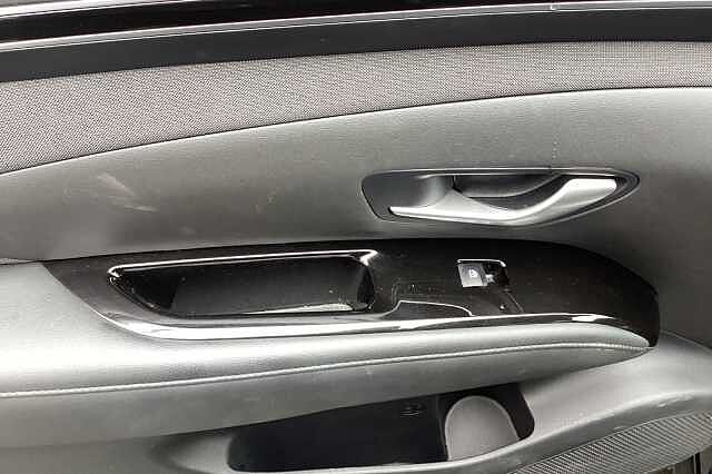 Hyundai TUCSON 1.6 TGDi 48V MHD 180 Ultimate 5dr 4WD DCT Black