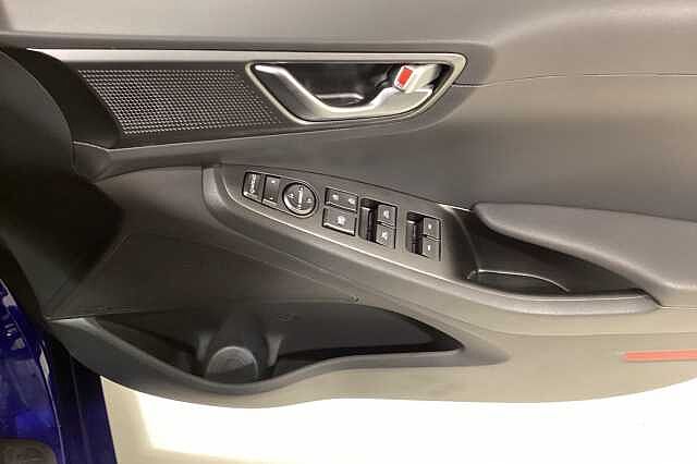 Hyundai IONIQ 100kW Premium 38kWh 5dr Auto Blue