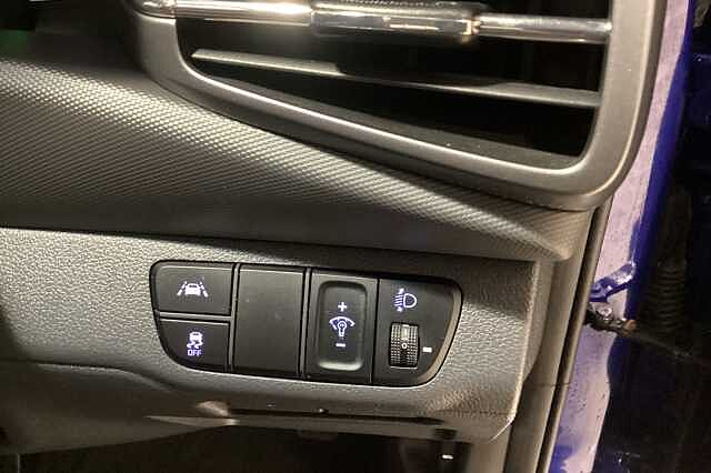 Hyundai IONIQ 100kW Premium 38kWh 5dr Auto Blue
