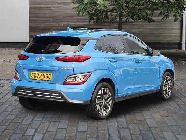 Hyundai KONA 64kWh Premium SUV 5dr Electric Auto (10.5kW Charger) (204 ps)