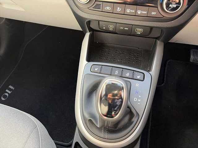 Hyundai I10 1.0 Premium Hatchback 5dr Petrol Auto Euro 6 (s/s) (63 ps) Dragon Red