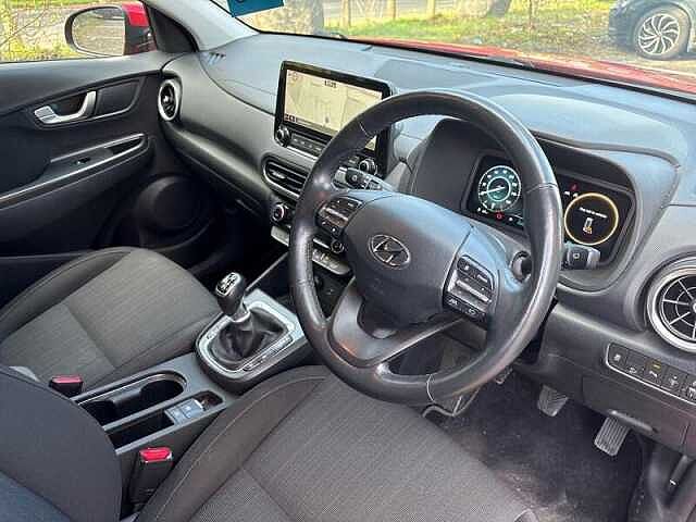 Hyundai KONA 1.0 T-GDi MHEV Premium SUV 5dr Petrol Hybrid Manual Euro 6 (s/s) (120 ps) Ignite Flame