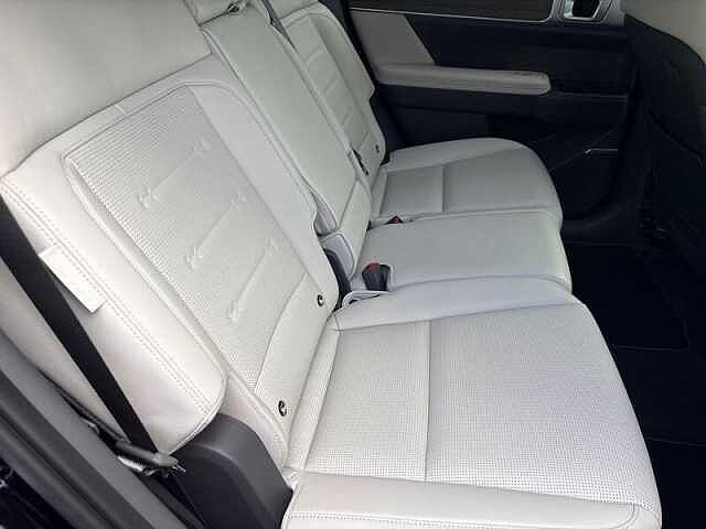 Hyundai SANTA FE 1.6 h T-GDi Ultimate SUV 5dr Petrol Hybrid Auto 4WD Euro 6 (s/s) (7Seat) (215 ps Abyss Black