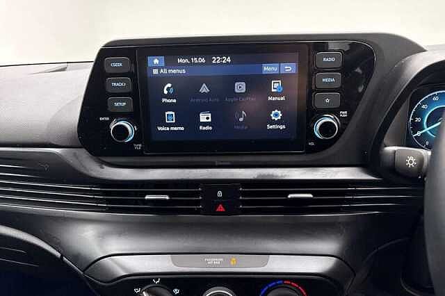 Hyundai BAYON 1.0 T-GDi MHEV SE Connect SUV 5dr Petrol Hybrid Manual Euro 6 (s/s) (100 ps) Atlas White