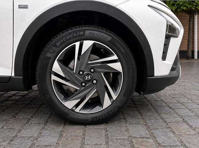 Hyundai BAYON 1.0 T-GDi MHEV SE Connect SUV 5dr Petrol Hybrid Manual Euro 6 (s/s) (100 ps) Atlas White