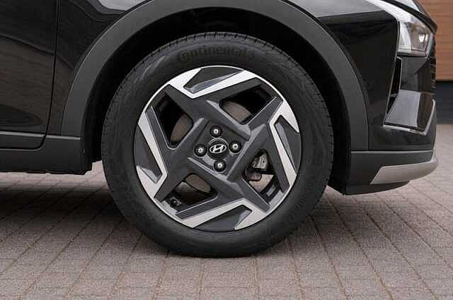 Hyundai BAYON 1.0 T-GDi Premium SUV 5dr Petrol DCT Euro 6 (s/s) (100 ps) Phantom Black