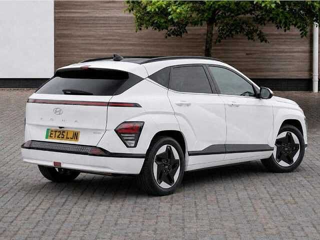 Hyundai KONA 65.4kWh Ultimate SUV 5dr Electric Auto (218 ps) Atlas White