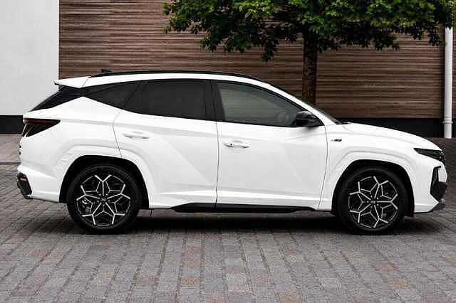 Hyundai TUCSON 1.6 h T-GDi N Line S SUV 5dr Petrol Hybrid Auto Euro 6 (s/s) (230 ps) Atlas White