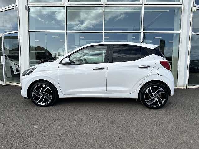 Hyundai i10 1.0 MPi Premium 5dr Auto