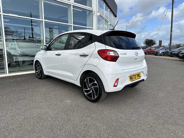 Hyundai i10 1.0 MPi Premium 5dr Auto