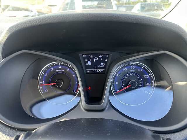 Hyundai IX20 1.6 SE Nav 5dr Auto Polar White