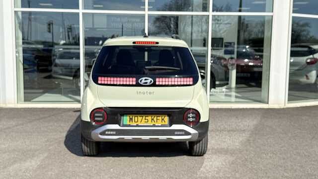 Hyundai INSTER 85kW 02 49kWh 5dr Auto Buttercream