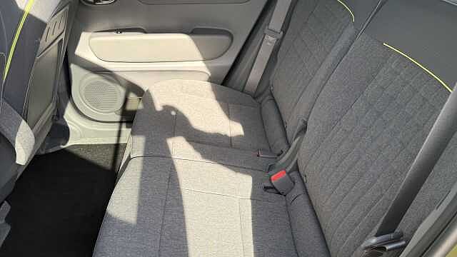 Hyundai INSTER 85kW Cross 49kWh 5dr Auto Green