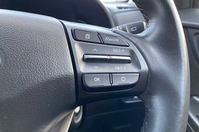 Hyundai KONA 1.0 T-GDi Play SUV 5dr Petrol Manual Euro 6 (s/s) (120 ps) Acid Yellow