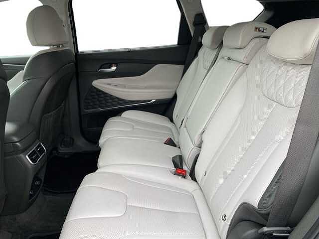 Hyundai SANTA FE 1.6 h T-GDi Ultimate SUV 5dr Petrol Hybrid Auto 4WD Euro 6 (s/s) (230 ps) Glacier White