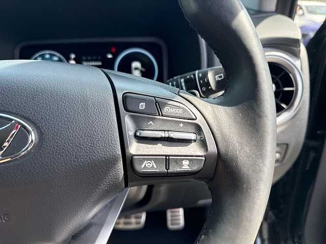 Hyundai KONA 150kW Premium 64kWh 5dr Auto Phantom Black