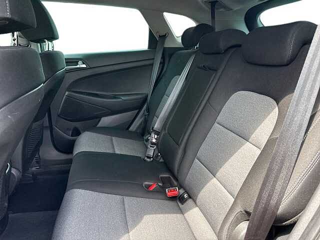 Hyundai TUCSON 1.6 GDi SE Nav 5dr 2WD Phantom Black