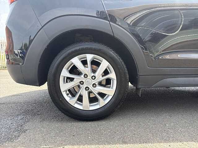 Hyundai TUCSON 1.6 GDi SE Nav 5dr 2WD Phantom Black