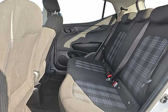 Hyundai i10 1.2 [79] Premium 5dr Auto [Nav]