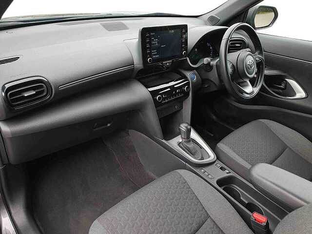 Toyota Yaris Cross 1.5 Hybrid Design 5dr CVT