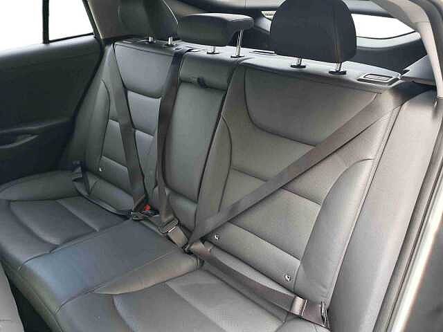 Hyundai Ioniq 1.6 GDi Hybrid Premium SE 5dr DCT