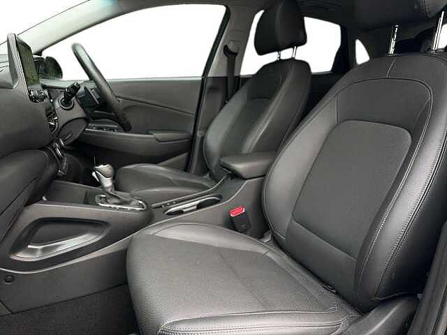 Hyundai KONA 1.6 GDi Hybrid Ultimate 5dr DCT Black