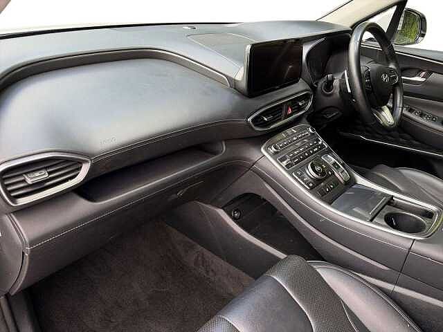 Hyundai SANTA FE 1.6 TGDi Hybrid Premium 5dr Auto White