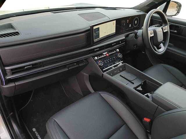 Hyundai SANTA FE 1.6 TGDi Hybrid Calligraphy 5dr Auto Silver