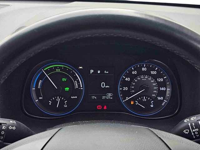 Hyundai KONA 1.6 GDi Hybrid Premium 5dr DCT White