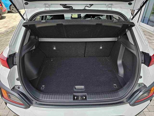 Hyundai KONA 1.6 GDi Hybrid Premium 5dr DCT White