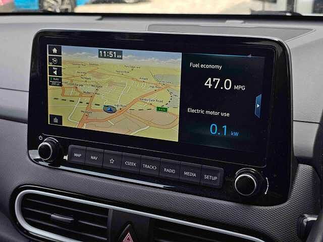 Hyundai KONA 1.6 GDi Hybrid Premium 5dr DCT White